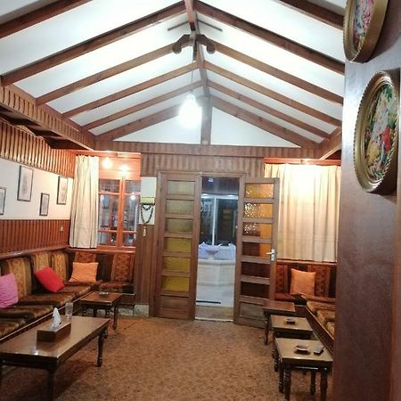 Tiger House Guest House Bsharri Bagian luar foto